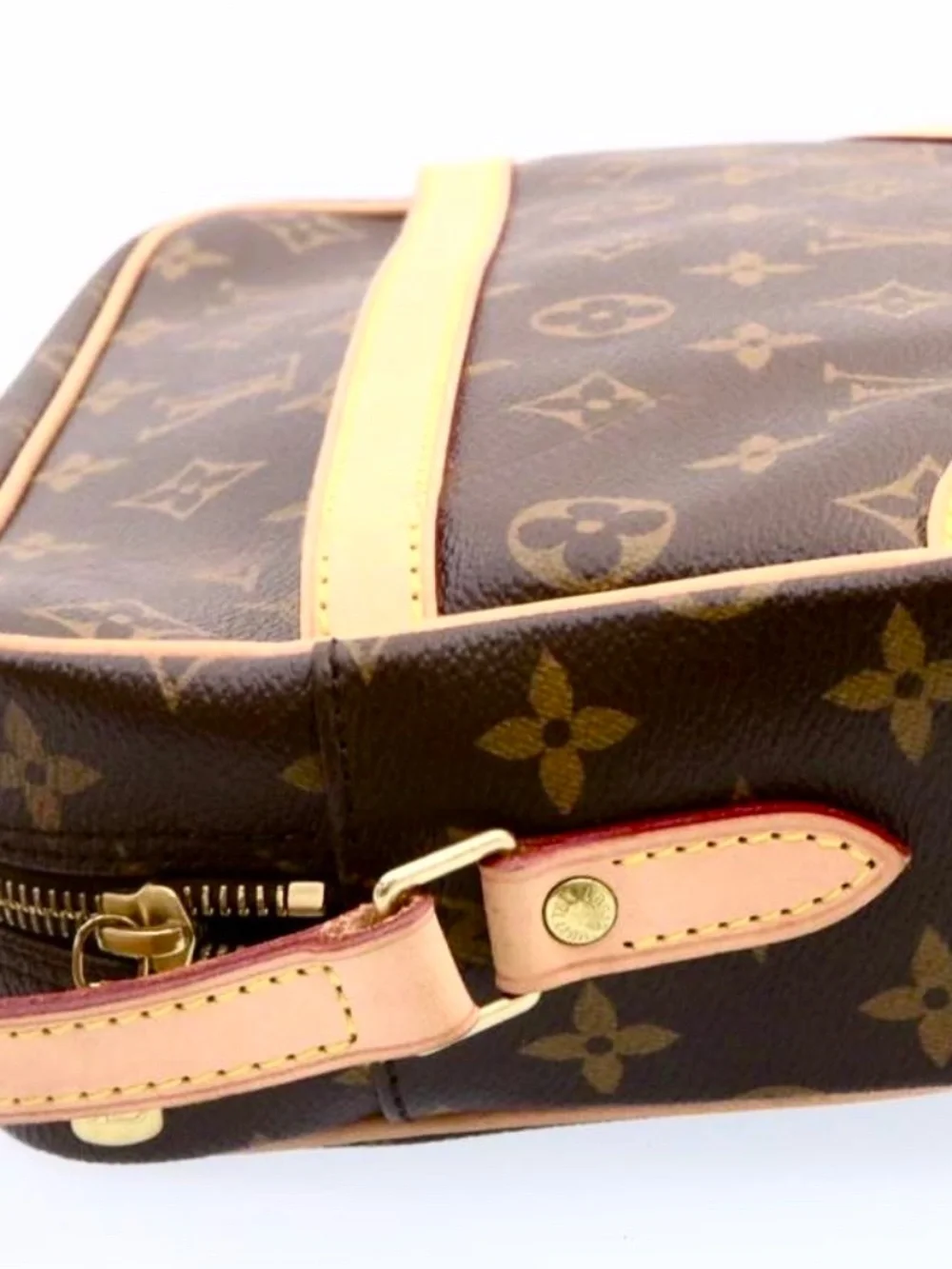 Louis Vuitton very good